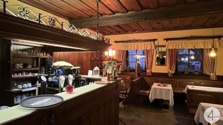 WIE DAMALS! Uriger Charm in altösterreichischem Gasthof in wunderschöner Zentrumslage! Anlageobjekt, Vermietet!