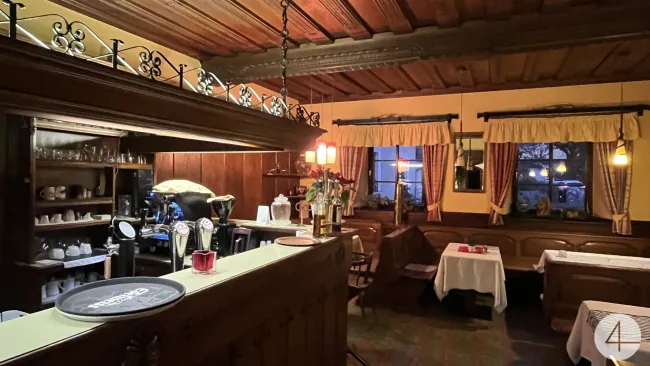 WIE DAMALS! Uriger Charm in altösterreichischem Gasthof in wunderschöner Zentrumslage! Anlageobjekt, Vermietet! - Titelbild