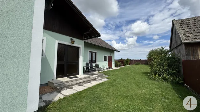 2026 genießen im traumhaftem Landhaus mit Pool - Titelbild