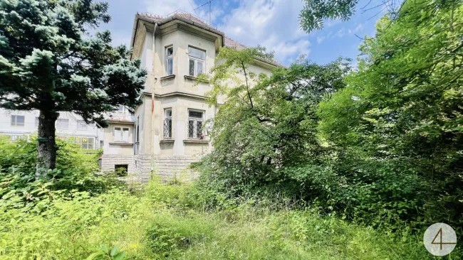 TOP-Lage nähe Stadtzentrum! Sanierungsbedürftig mit Ausbaupotential! Studie für 4 Wohneinheiten mit DG-Ausbau vorhanden! - Titelbild