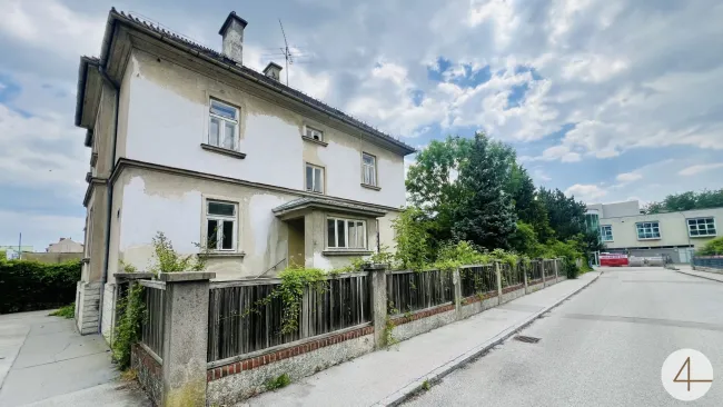TOP-Lage nähe Stadtzentrum! Sanierungsbedürftig mit Ausbaupotential! Studie für 4 Wohneinheiten mit DG-Ausbau vorhanden! - Bild