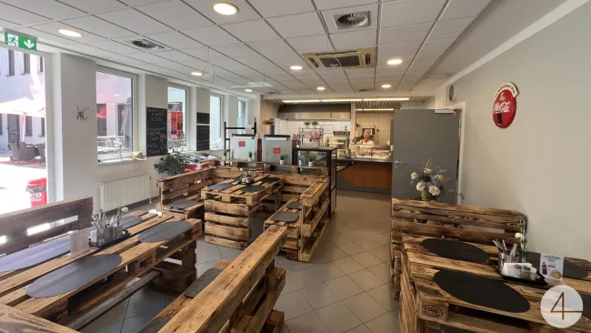 ab 10€/m2 Büroflächen bis 2.200m2 - individuell Flächengrößen verfügbar - Parkplätze - Kantine im Haus - gute Verkehrsanbindung - Bild