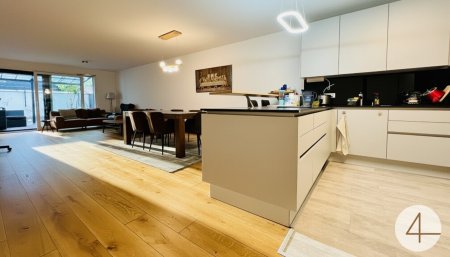 8Min zur U2 - 4Zimmer Gartenwohnung - privater Eingang - sonnige Terrasse - Tiefgarage - ideale Infrastruktur