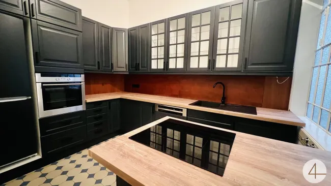 550m zur U3 - Charme & Geschichte - Eckwohnung mit klassischem Stil - dein Wohnpotenzial entfalten - Bild