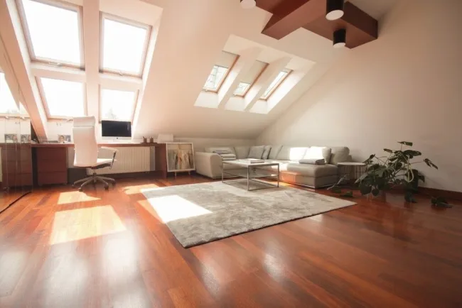 TOP Lage in Hietzing | Charmante, ruhige 3,5 Zimmer-Wohnung | 2004 ausgebautes Dachgeschoß - Bild