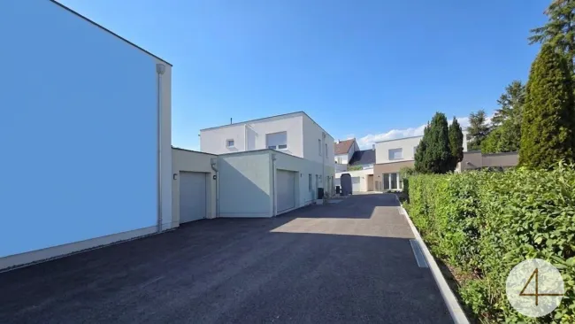 136 m2 Nutzfläche + Garage 49 m2 - Titelbild