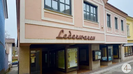Investieren in die Zukunft – Mehrparteienhaus in toller Lage - mit großem Geschäftslokal!