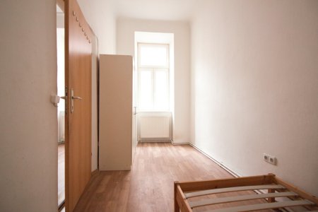 Günstige, helle 3-Zimmer Wohnung | gute Infrastruktur | 700 m zur U3