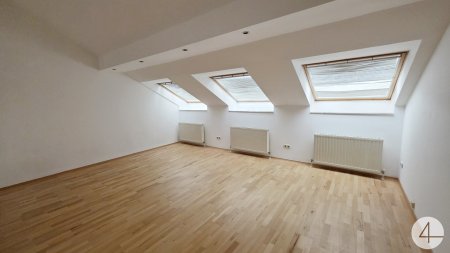 Jetzt schnell sein! Ruhige Wohnung in toller Lage! 2-Zimmer Wohnung – in wenigen Minuten am Karlsplatz!