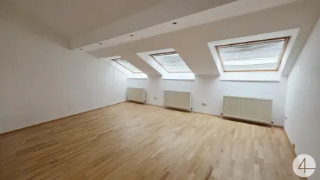 Jetzt schnell sein! Ruhige Wohnung in toller Lage! 2-Zimmer Wohnung – in wenigen Minuten am Karlsplatz!