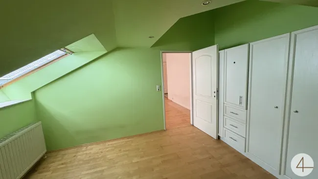 4 Stationen zum Karlsplatz! Helle Dachgeschoßwohnung mit Stil! Einbauküche inkludiert! - Bild