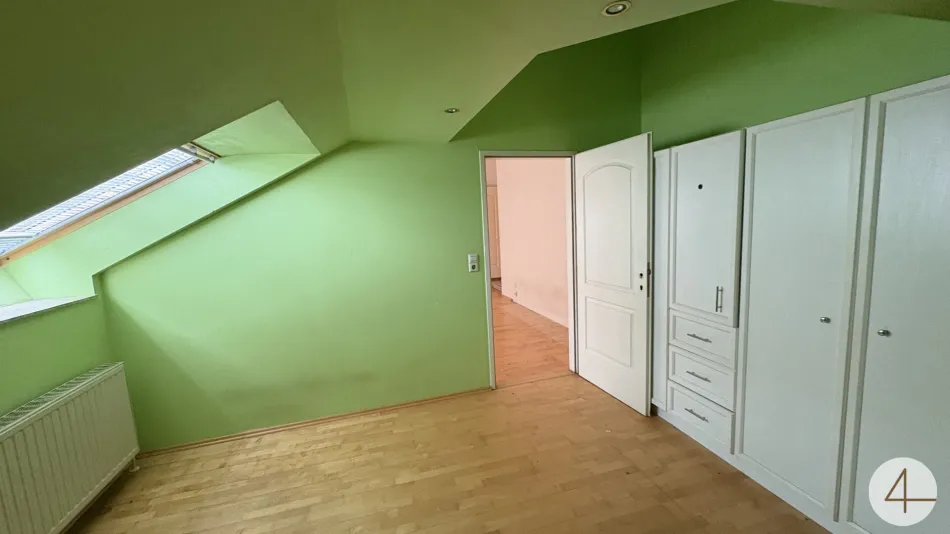 4 Stationen zum Karlsplatz! Helle Dachgeschoßwohnung mit Stil! Einbauküche inkludiert! - Bild