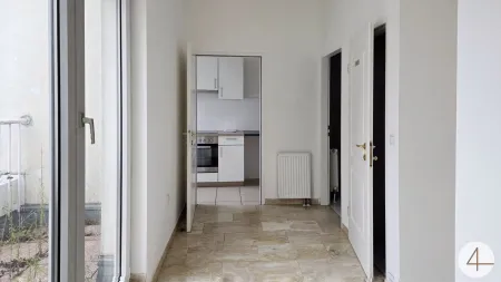 Sonnenterrasse! Kulturelle Vielfalt im Kreta-Viertel - Ruhige 2-Zimmer-Dachgeschoßwohnung mit Flair!
