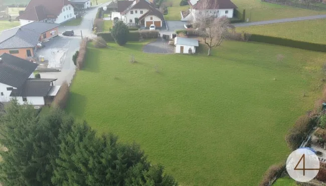 Projektierbares Baugrundstück mit Altbestand - Titelbild
