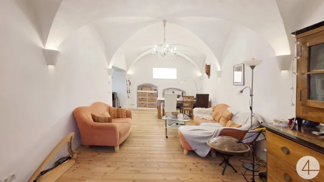 Diese einzigartige Wohnung vereint historischen Charme mit modernster Technik - Bild