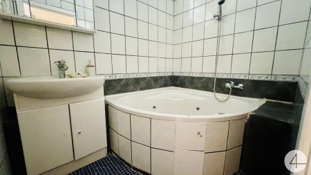Urban & entspannt - teilsaniert - Westlage - perfekte Infrastruktur - Pärchenhit