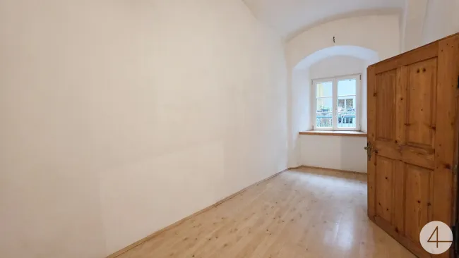Einzigartige Wohnung in historischen Gemäuern Krems-Stein - Bild