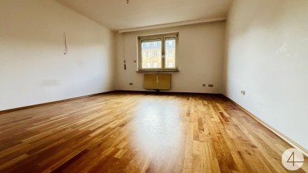 300m zur U1 - 4 Zimmerwohnung - Entwicklungspotenzial - 16 Minuten zum Stephansplatz - Top Infrastruktur