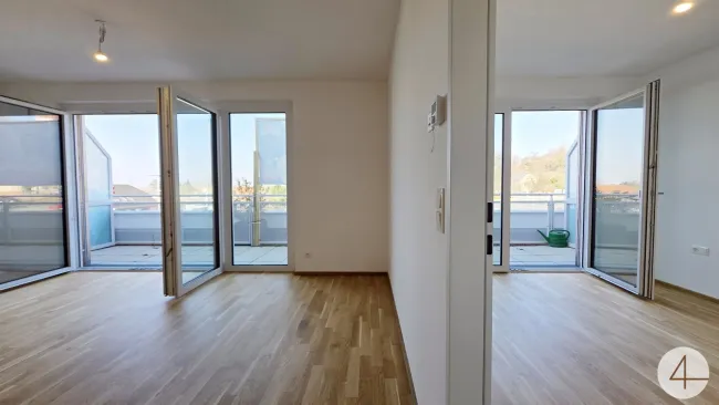 2 Zimmerwohnung Einziehen oder als Anlage - Bild
