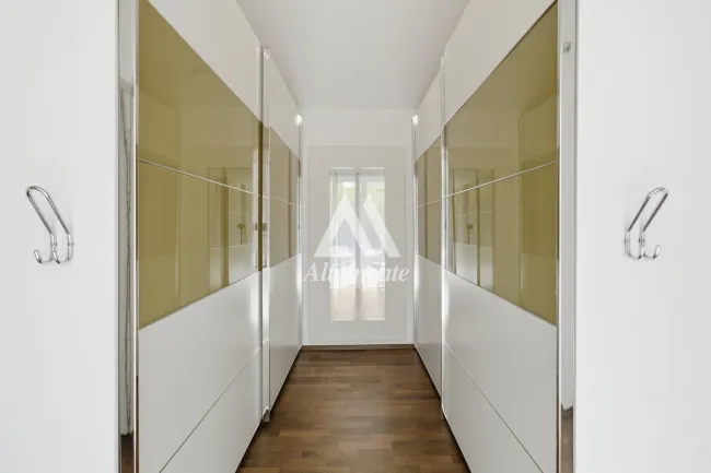 begehbarer Schrank EG
