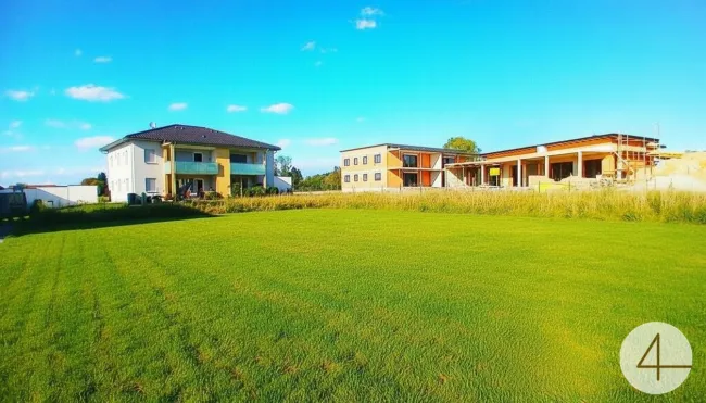 Barrierefreie Terrassenwohnung mit Eigengarten - Bild