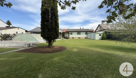 Gepflegtes Einfamilienhaus mit großem 939m2 Grundstück in Groß Enzersdorf !