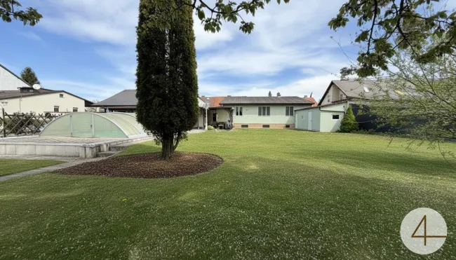 Gepflegtes Einfamilienhaus mit großem 939m2 Grundstück in Groß Enzersdorf ! - Titelbild