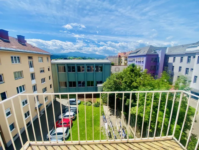 Knittelfeld: viel Potenzial in zentraler Lage: 3-Zimmer-Wohnung mit ca 85 m2 + Balkon im 4 OG - Bild