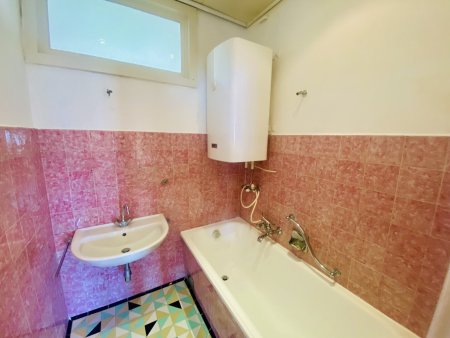 Knittelfeld: viel Potenzial in zentraler Lage: 3-Zimmer-Wohnung mit ca 85 m2 + Balkon im 4 OG