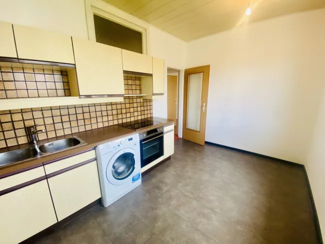 Knittelfeld: viel Potenzial in zentraler Lage: 3-Zimmer-Wohnung mit ca 85 m2 + Balkon im 4 OG - Titelbild