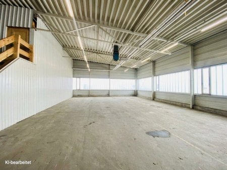 Spielberg: Teilfläche einer Halle zur Miete – vielseitig nutzbar