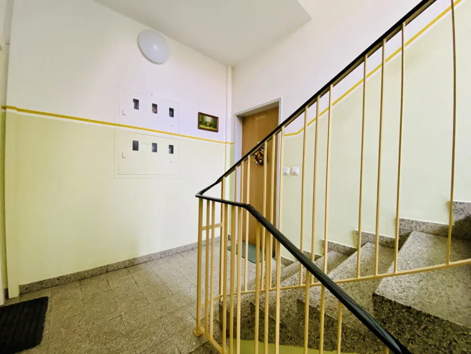 Zeltweg: attraktive 3-Zimmer-Erdgeschoßwohnung – ideal für Eigennutzer & Anleger - Bild