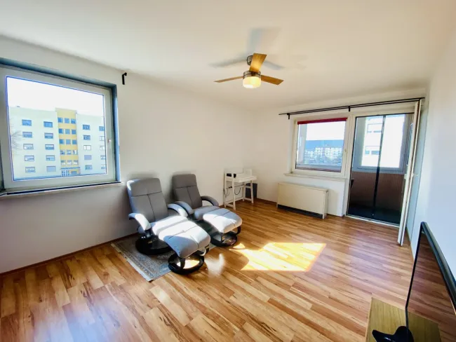 Helle 3-Zimmer-Wohnung mit Loggia in Zeltweg – viel Potenzial zur Eigengestaltung - Titelbild
