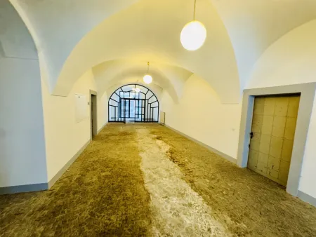 Stilvolle Bürofläche im historischen Ambiente – mit Gestaltungsmöglichkeiten