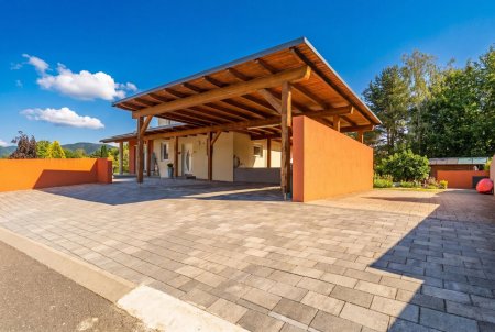 Exklusives Einfamilienhaus mit traumhafter Gartenoase am Gleinbach: moderner Wohnkomfort und pure Lebensqualität!