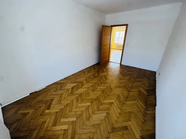 Großzügige 3-Zimmer-Mietwohnung mit Balkon in Mürzzuschlag - Bild