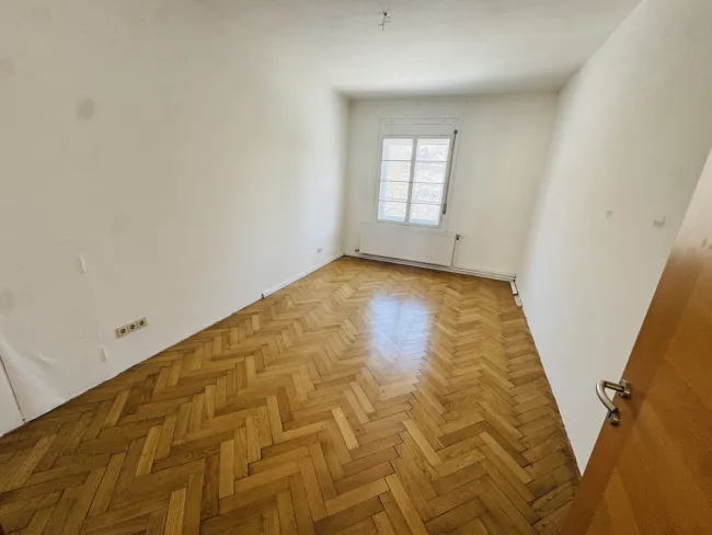 Großzügige 3-Zimmer-Mietwohnung mit Balkon in Mürzzuschlag - Titelbild
