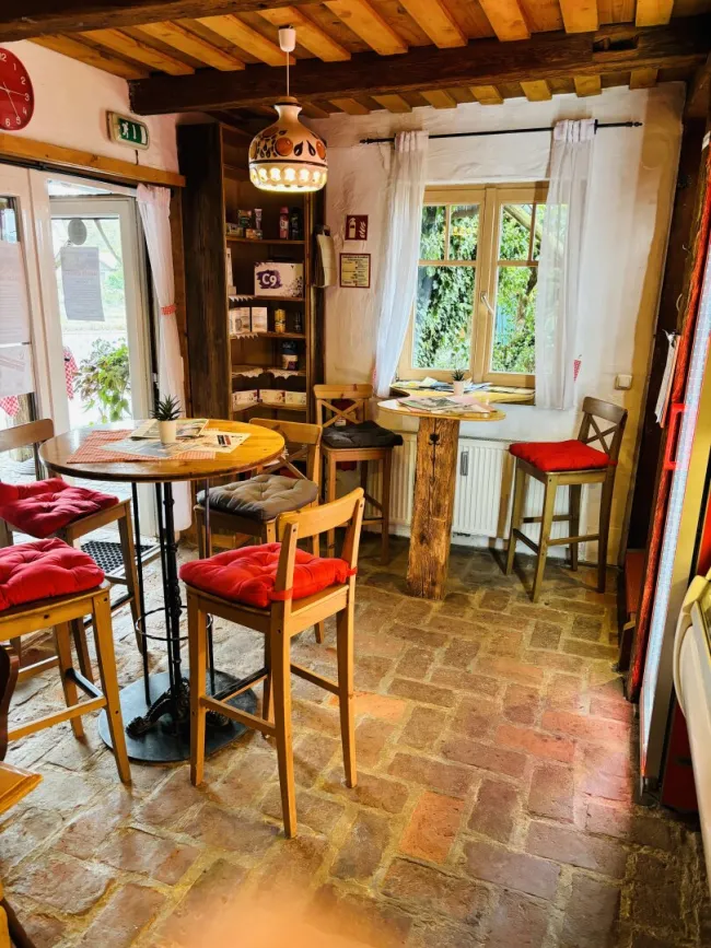 Nahversorger mit Café in Mellach: Attraktives Gewerbeobjekt sucht Nachmieter! - Bild