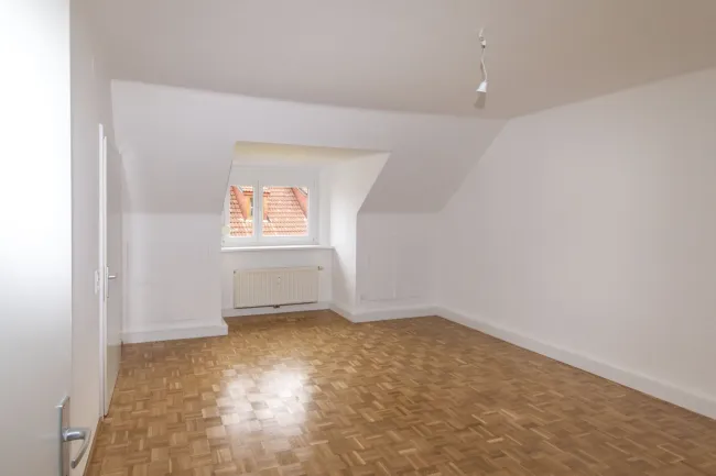 Zentral gelegene Dachgeschoßwohnung - Titelbild