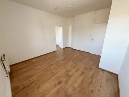 Charmante, neu sanierte Wohnung