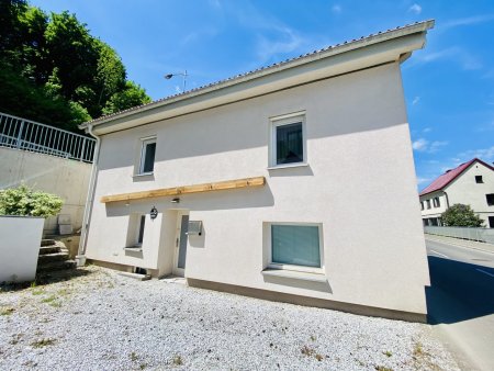 Judenburg Stadtrand: charmantes Wohnhaus mit Garten, Pool und liebevollen Details
