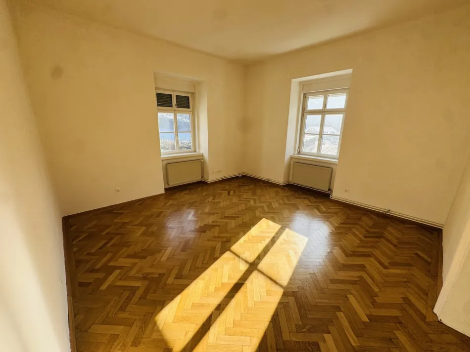 Charmante Altbauwohnung im Herzen von Neuberg an der Mürz - Bild