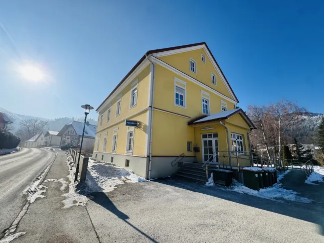 Charmante Altbauwohnung im Herzen von Neuberg an der Mürz - Titelbild