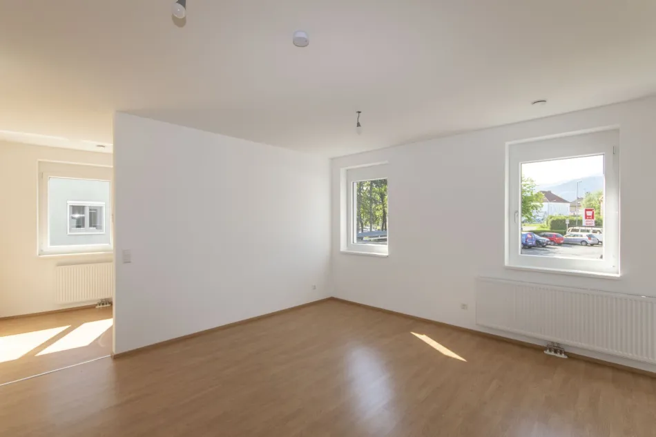 Südseitige Loggia * Erstbezug * unbefristet - Bild