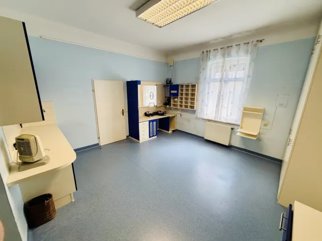 Repräsentative Stadtvilla in Knittelfeld mit rund 465 m² Nutzfläche - vielseitige Nutzung für Familien, Unternehmer und Vermieter - Bild