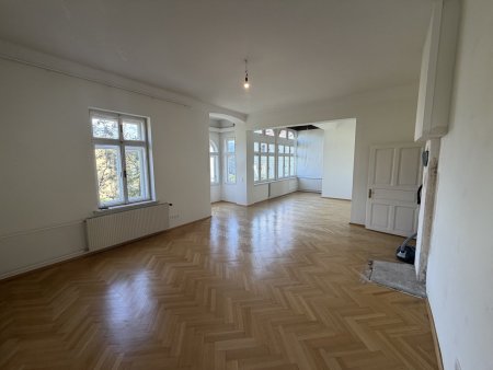 Repräsentative Stadtvilla in Knittelfeld mit rund 465 m² Nutzfläche - vielseitige Nutzung für Familien, Unternehmer und Vermieter