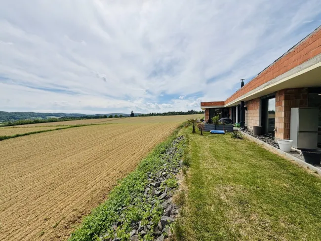 Modernes Designer-Einfamilienhaus in Ruhelage mit Weitblick in Heiligenkreuz am Waasen - Bild