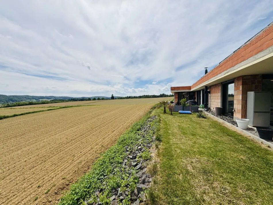 Modernes Designer-Einfamilienhaus in Ruhelage mit Weitblick in Heiligenkreuz am Waasen - Bild