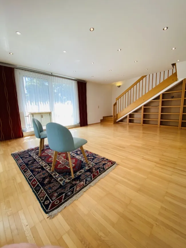 Stilvolle 3-Zimmer-Maisonette mit Terrasse in grüner Ruhelage – Wohnen im Herzen von Döbling - Titelbild