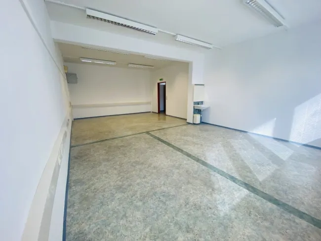 Knittelfeld: vielseitige Bürofläche -Ideal für Praxis, Beratung oder Schulung – 206 m2 in zentraler Lage - Titelbild